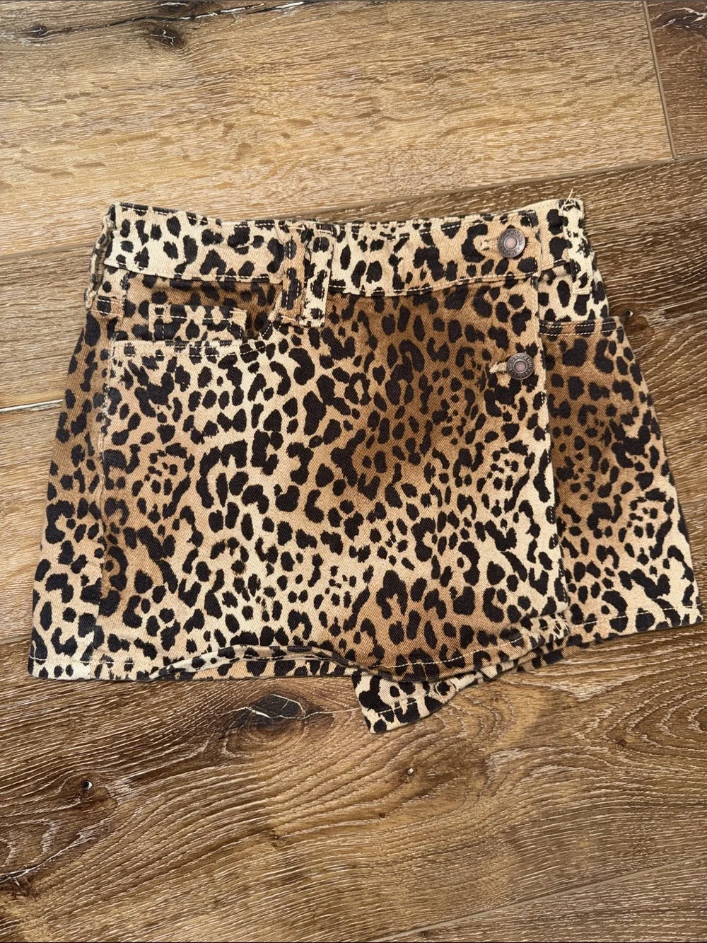 GAP Leopard Print Mini Skort in Brown and Tan
